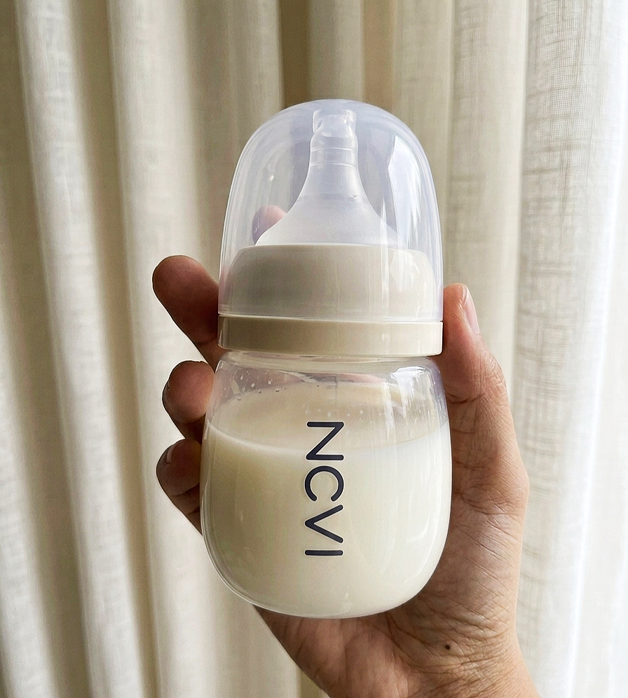 NCVI Wide-Neck plastic Feeding  Bottle.