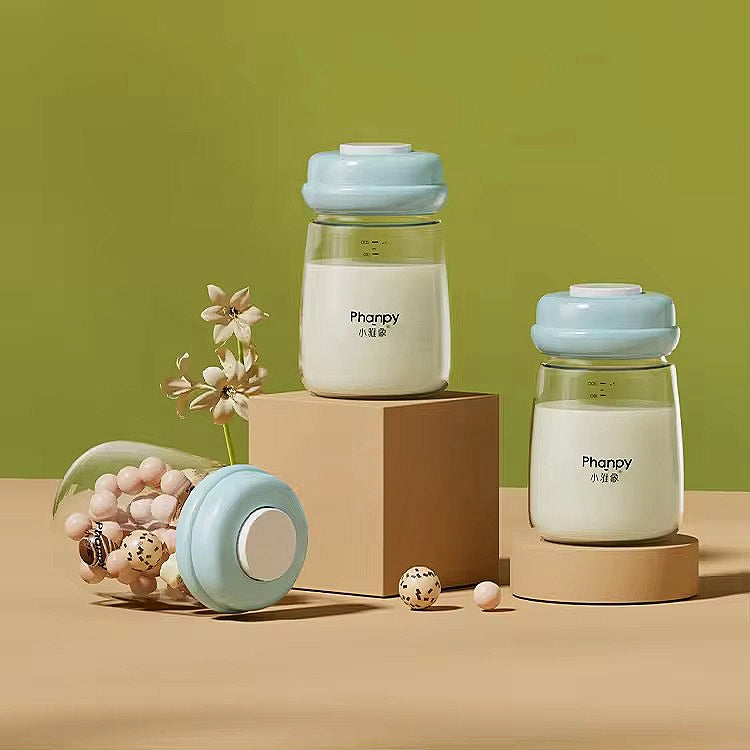 Premium quality 3 in 1 plastic Breastmilk Storage Bottles.